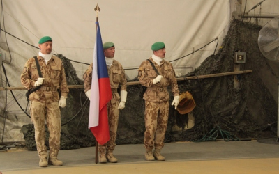 02hranicti-praporecnici.jpg