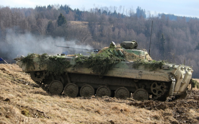 strelba-z-30mm-kanonu.jpg