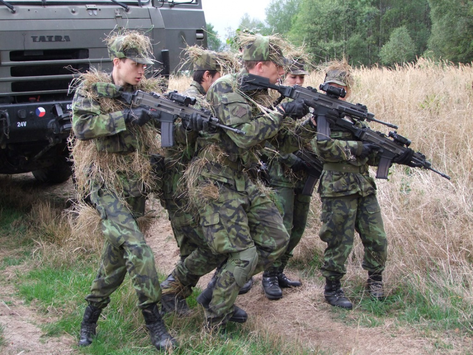 komplexni_polni_vycvik_zaku_vojenske_stredni_skoly_06.jpg