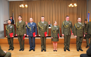 04m_33.jpg