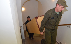 Opravené budovy v kasárnách