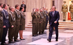 ministr-obrany-martin-stropnicky-predstupuje-pred-vojaky_2.jpg