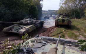 slovenské tanky za přesunu